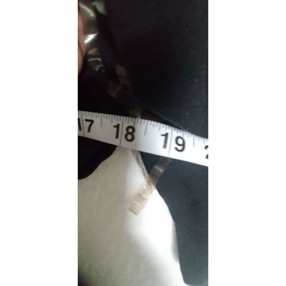 Romantic Floral Off-Shoulder Puff Sleeve Smocked Top Black Pink Rose Pattern - Picture 6 of 8